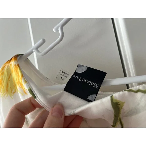 Maison Tara Floral Sunflower Maxi Dress Women's Flowy Chiffon Cape Overlay - Picture 4 of 5